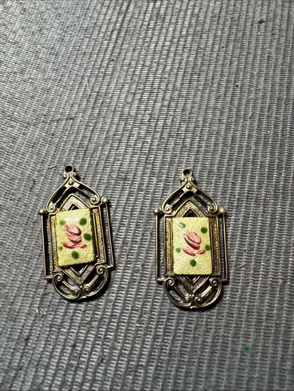 Vintage Source Unknown Cream and Pink Floral Drop Earrings